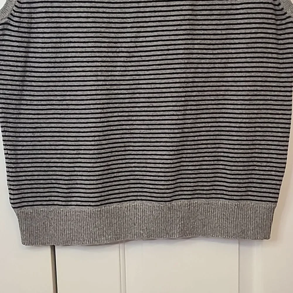 J. Crew men's striped V-neck sweater vest cotton cashmere blend Gray Navy Size L